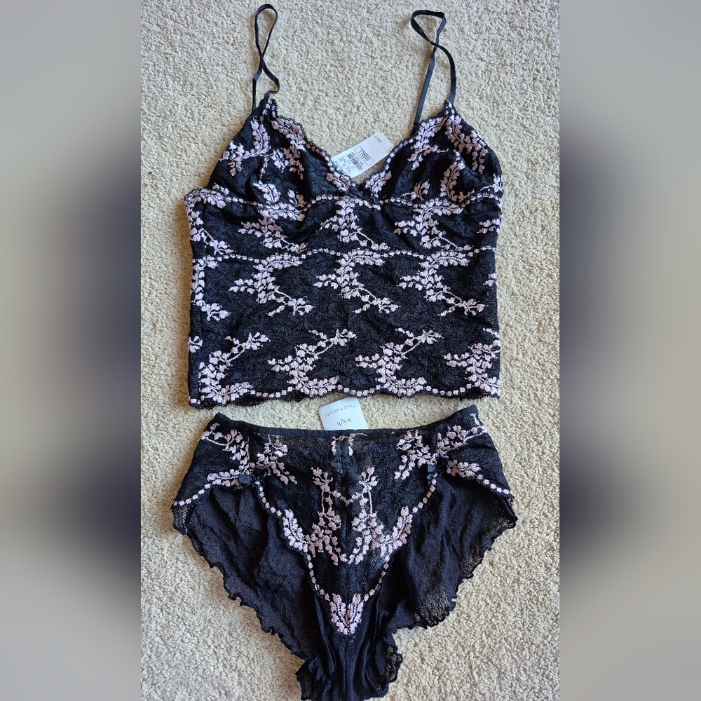 NWT Vintage Leigh Bantivoglio Black/ Light Pink French Lace Camisole Set Size S